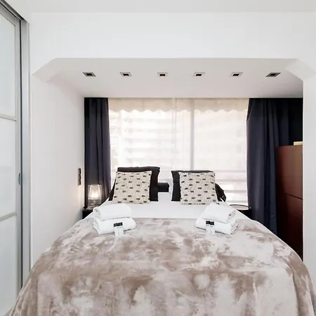 Nice Flat On The Croisette 아파트 *
